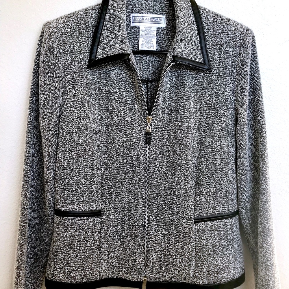 Jessica Howard Black and White Zipper Jacket